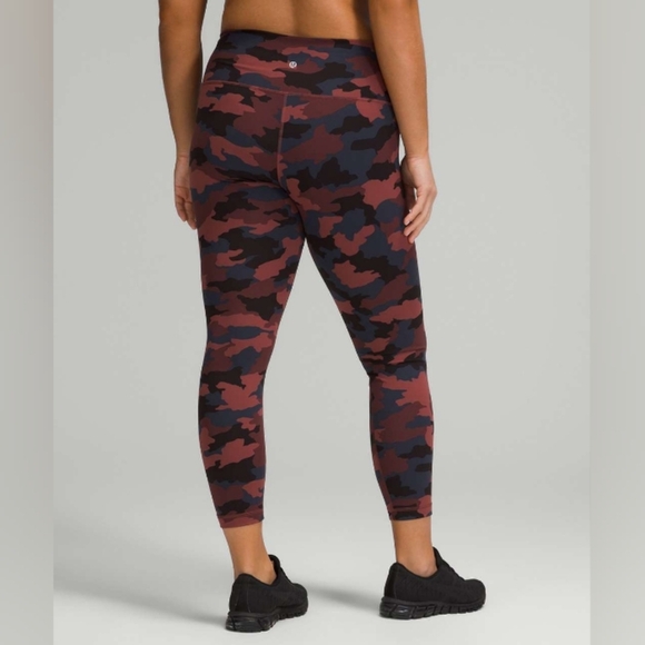 Lululemon Wunder Train High-Rise Tight 25" Heritage 365 Camo Smoky Red Night 20 - Picture 1 of 10
